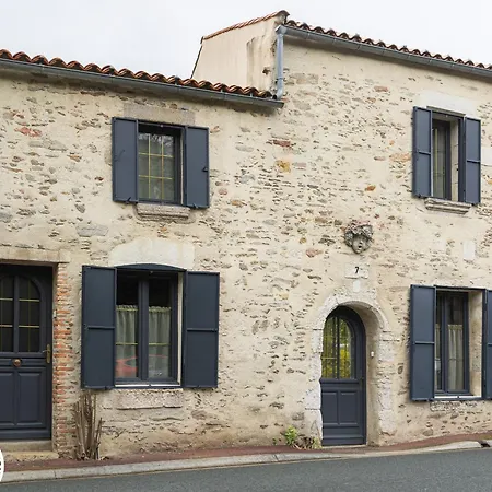 Maison Renovee Avec Jardin, Piscine Chauffee Et Wifi A * Mareuil-sur-Lay