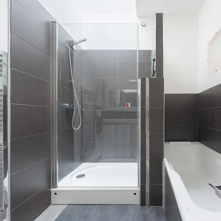 Maison Renovee Avec Jardin, Piscine Chauffee Et Wifi A Country house Mareuil-sur-Lay